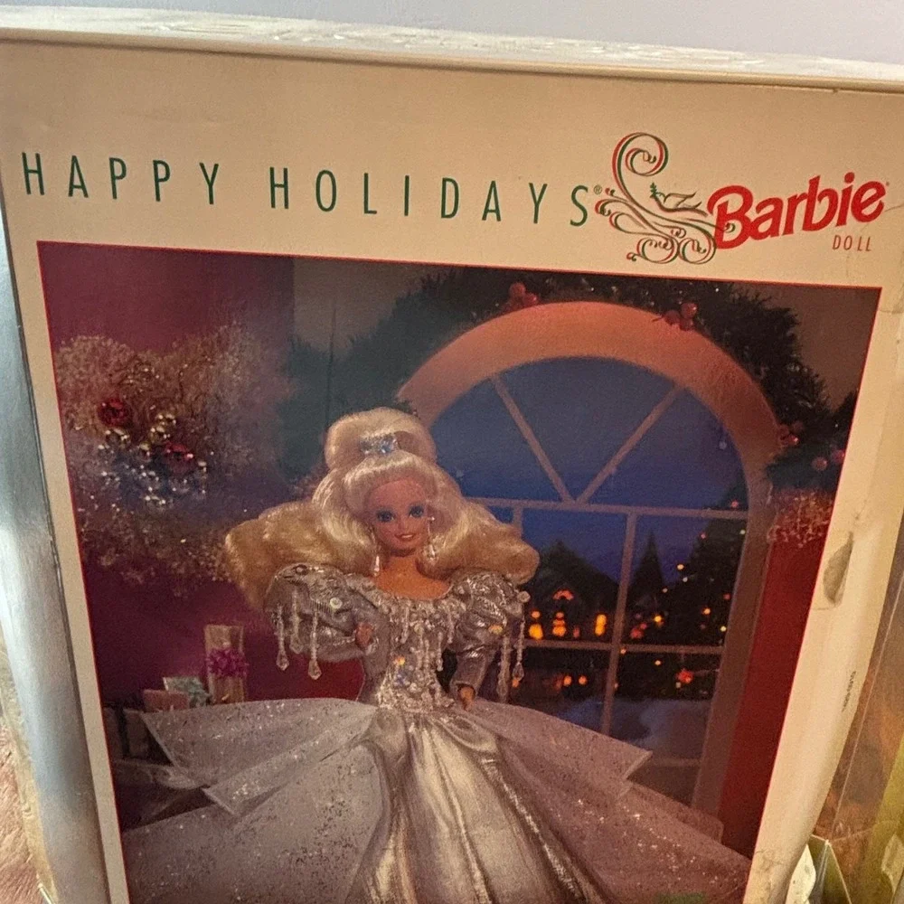 Mattel 1992 Happy Holidays Barbie Special Edition Silver Gown Vintage Doll 1429